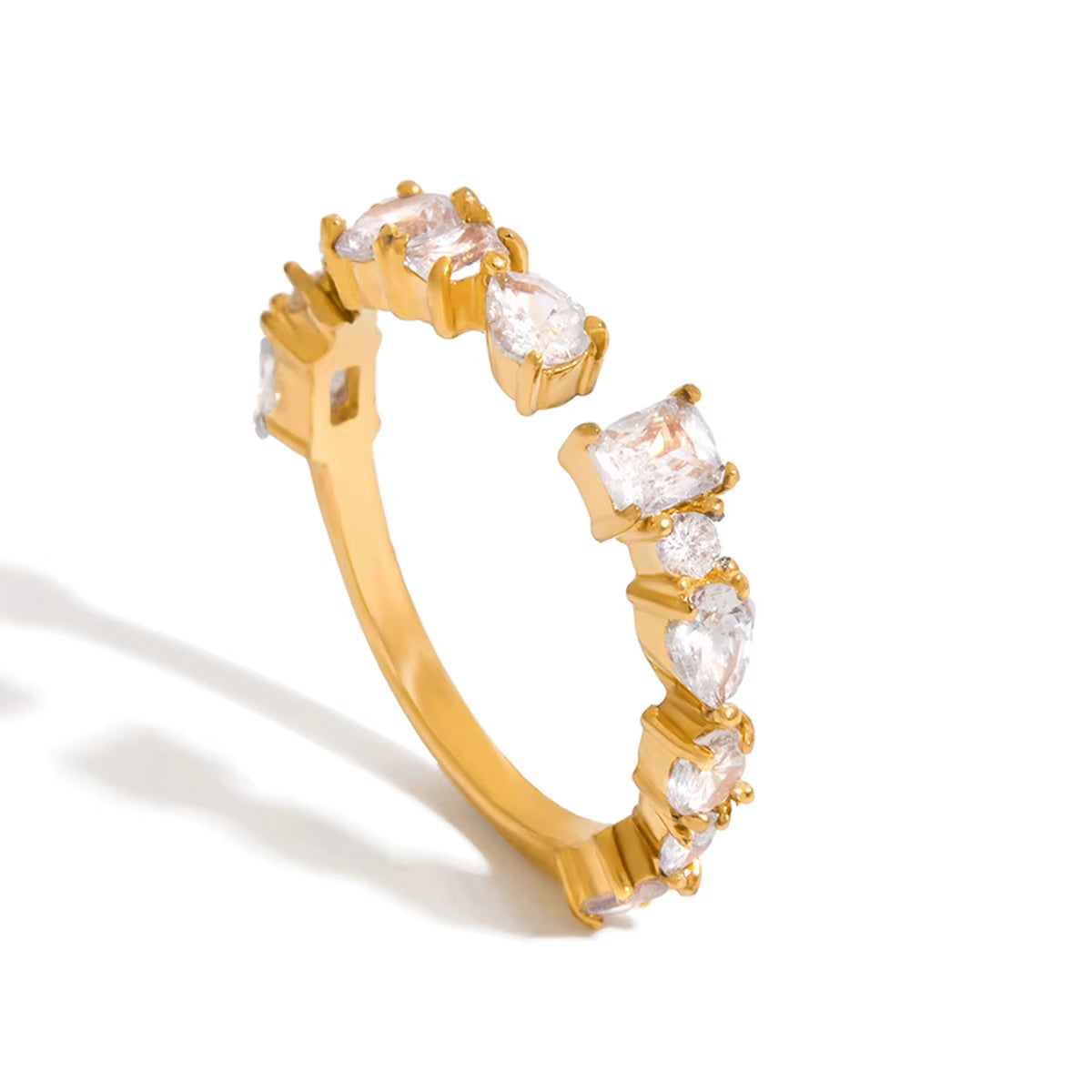 18K Gold Ring With White Zircons
