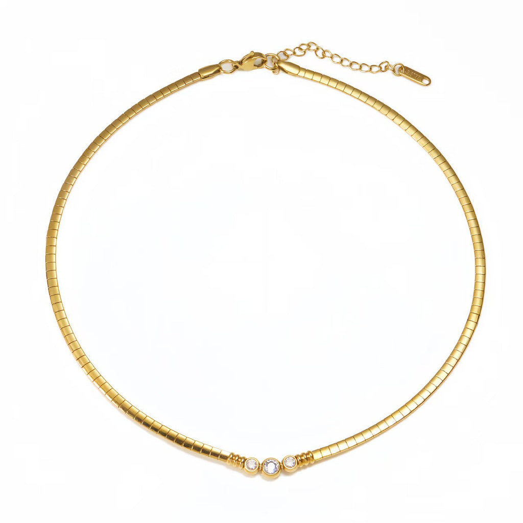 A Flat Snake-chain