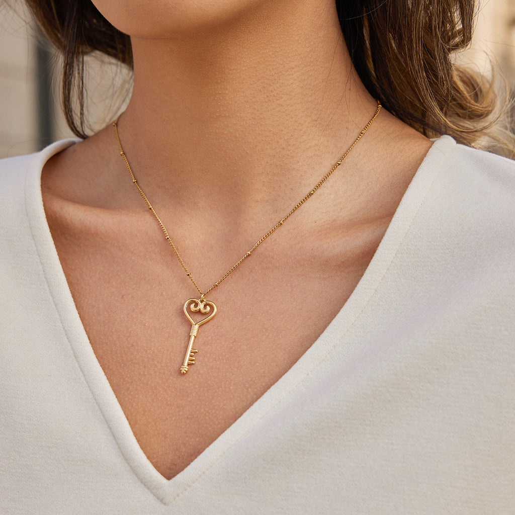 18K Lock Pendant Necklace For Women