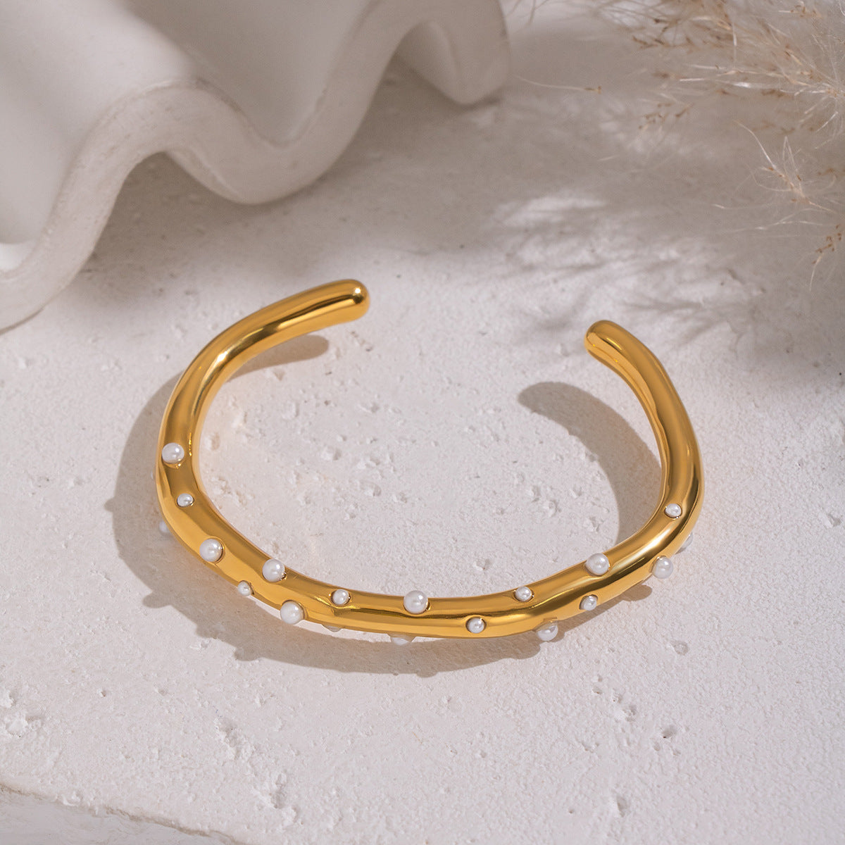 18K Gold  Pearl-like Bracelet