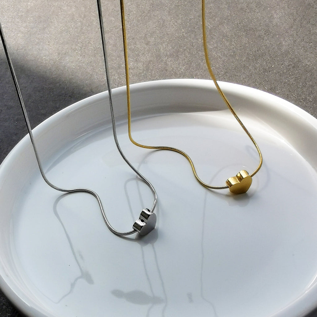 Light Luxury And Simplicity Heart Necklace