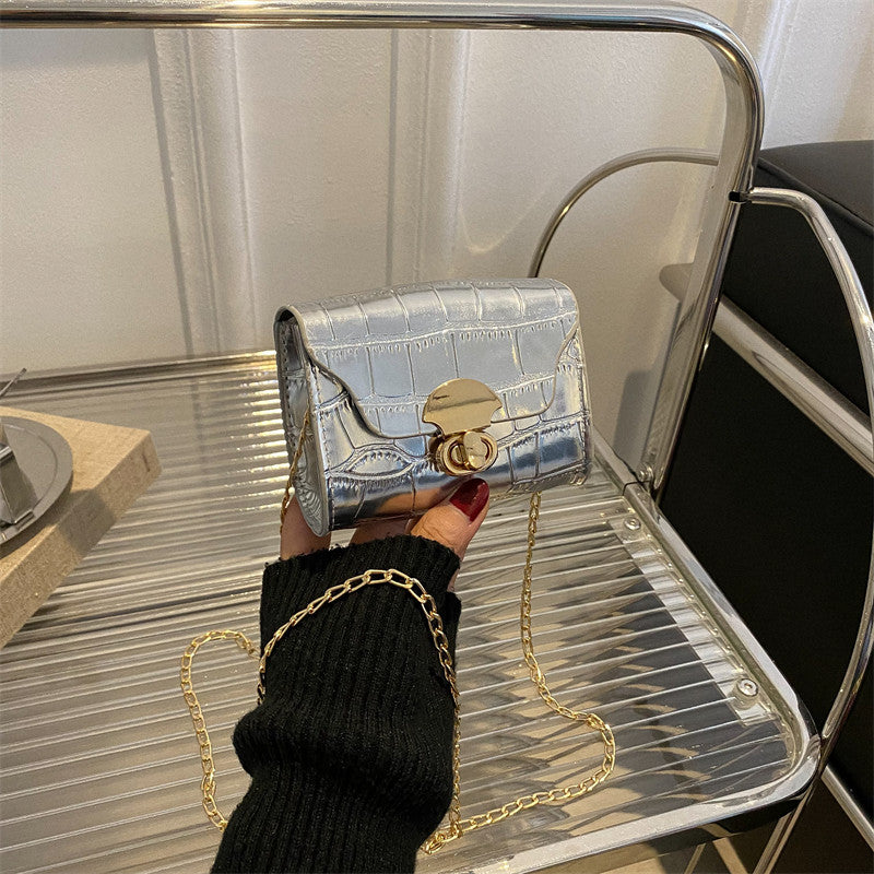 A Fashionable Crossbody Bag