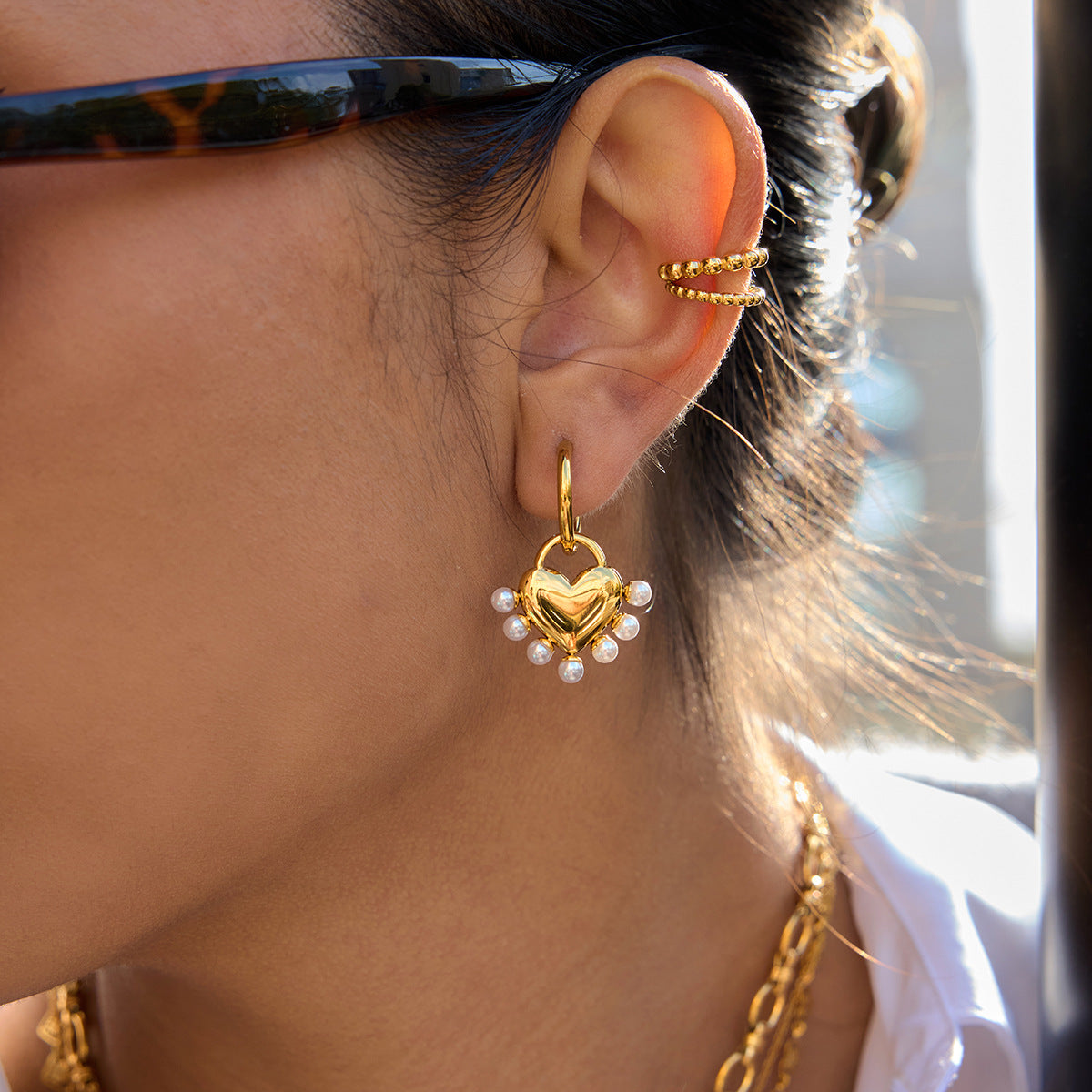 18K Pearl Heart Puffy  Earrings