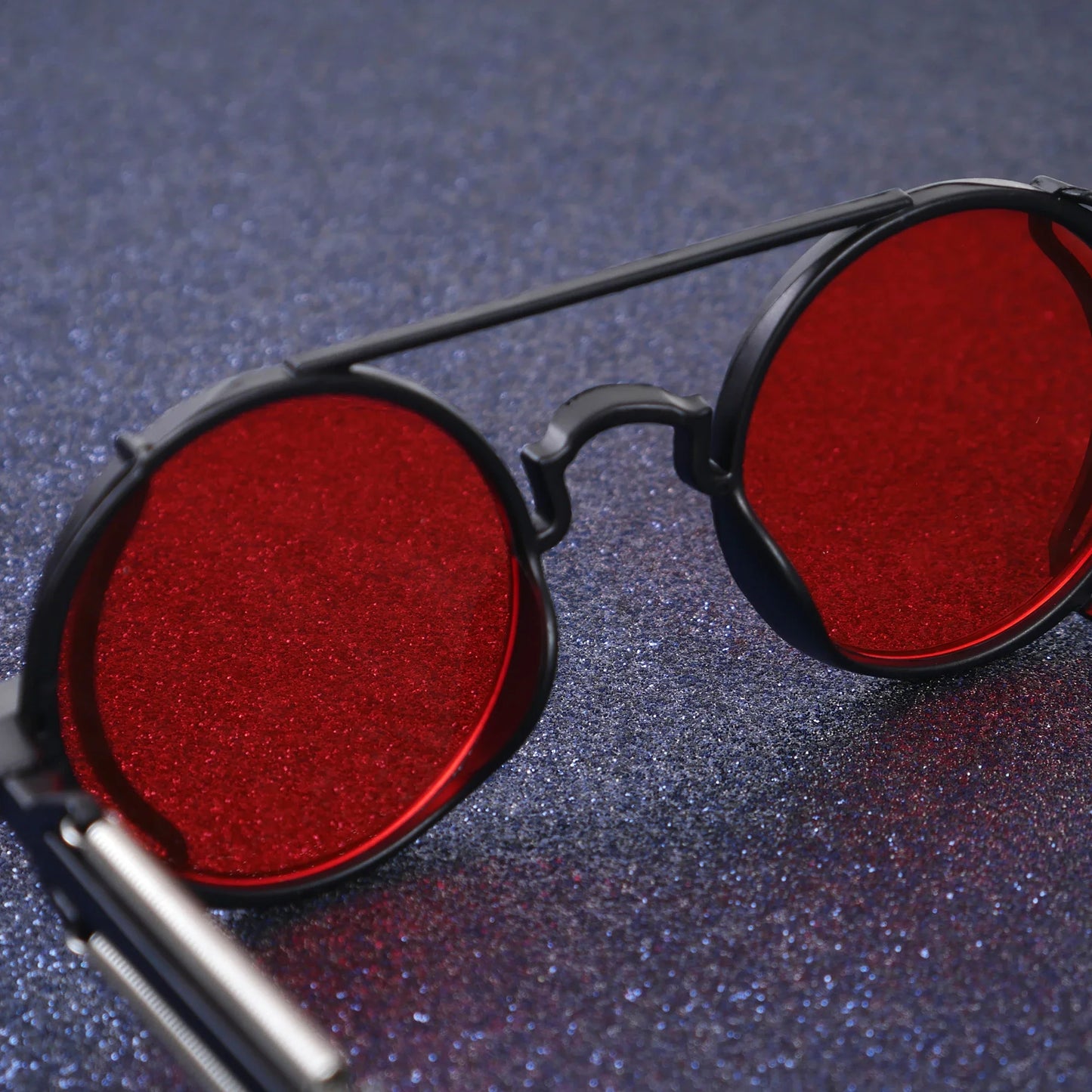 Fashion Round Frame Gothic