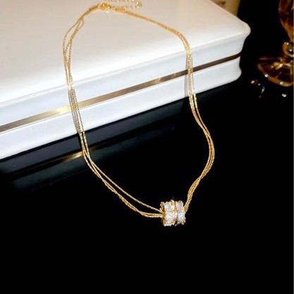 Fashionable  Geometric Necklace