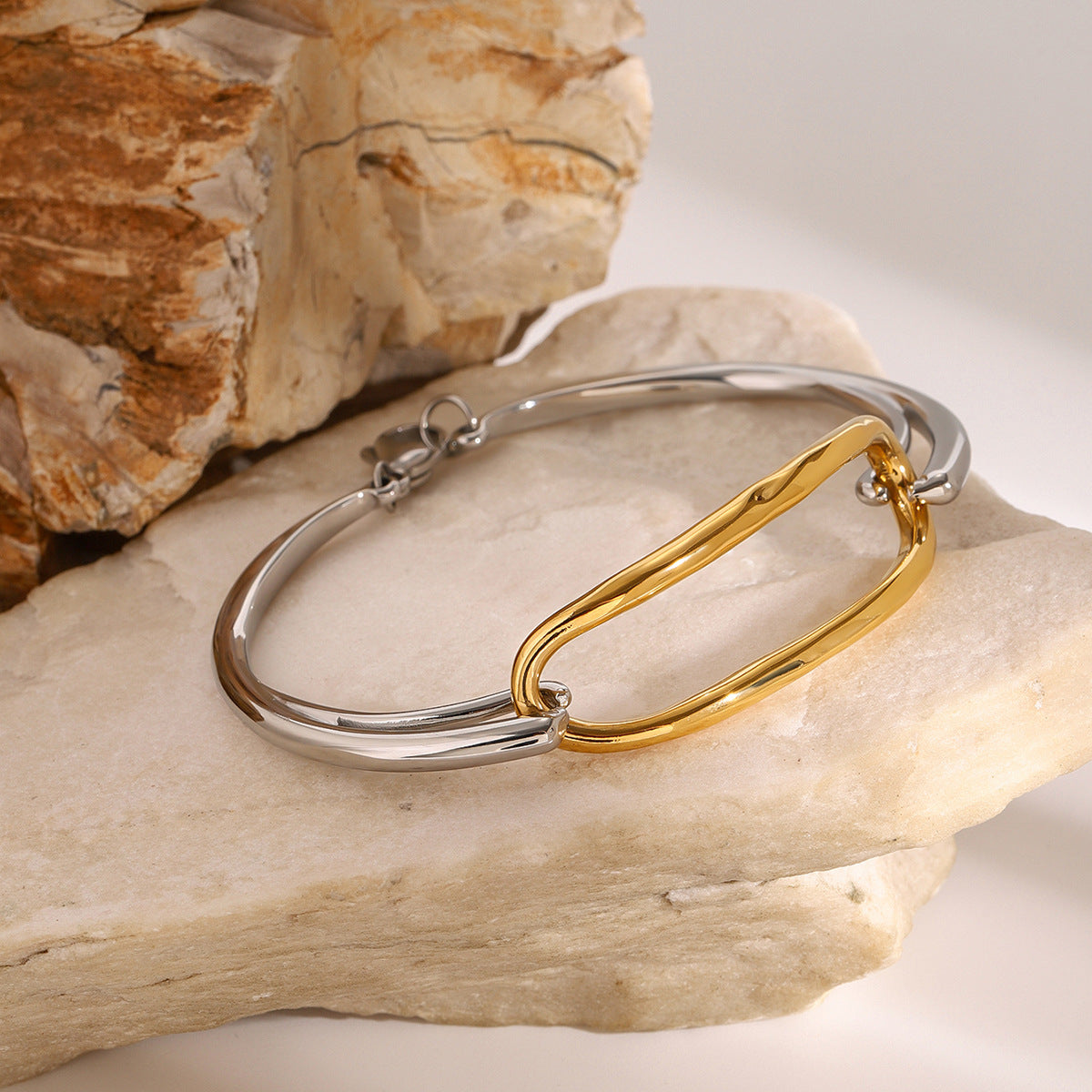 18K Gold Geometric Bracelet