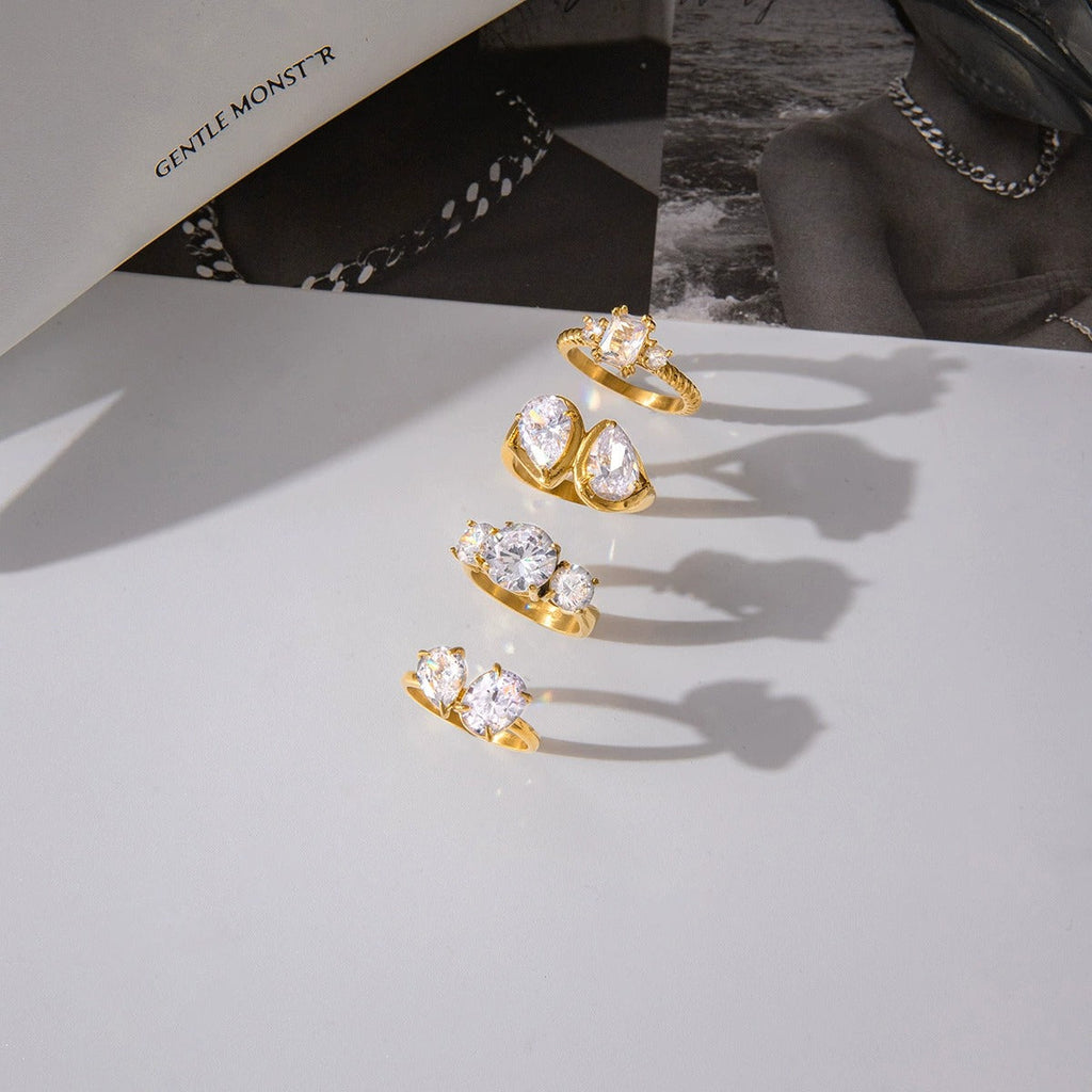 18K Gold Ring With White Zircons
