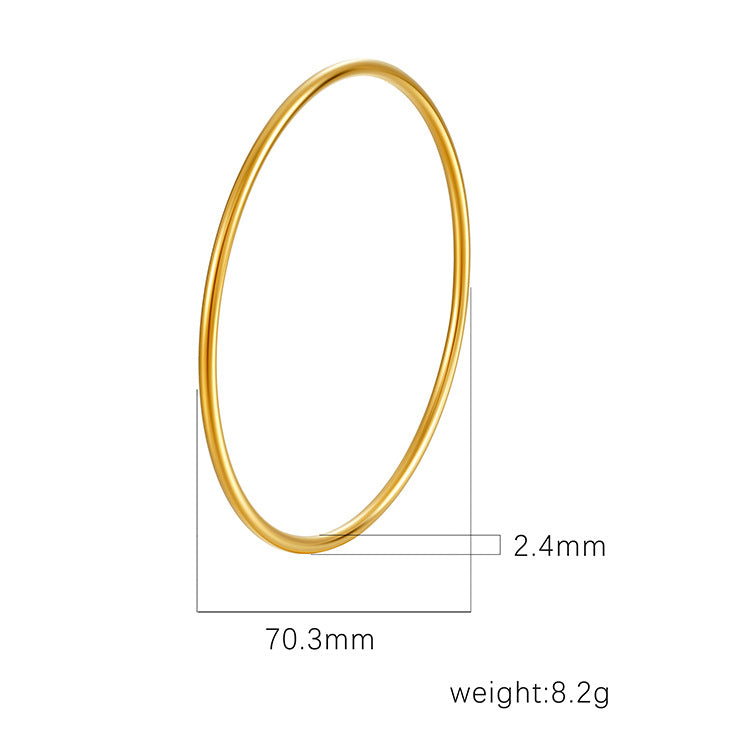 18K Gold C- Shaped Bracelets