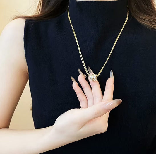 Fashionable  Geometric Necklace